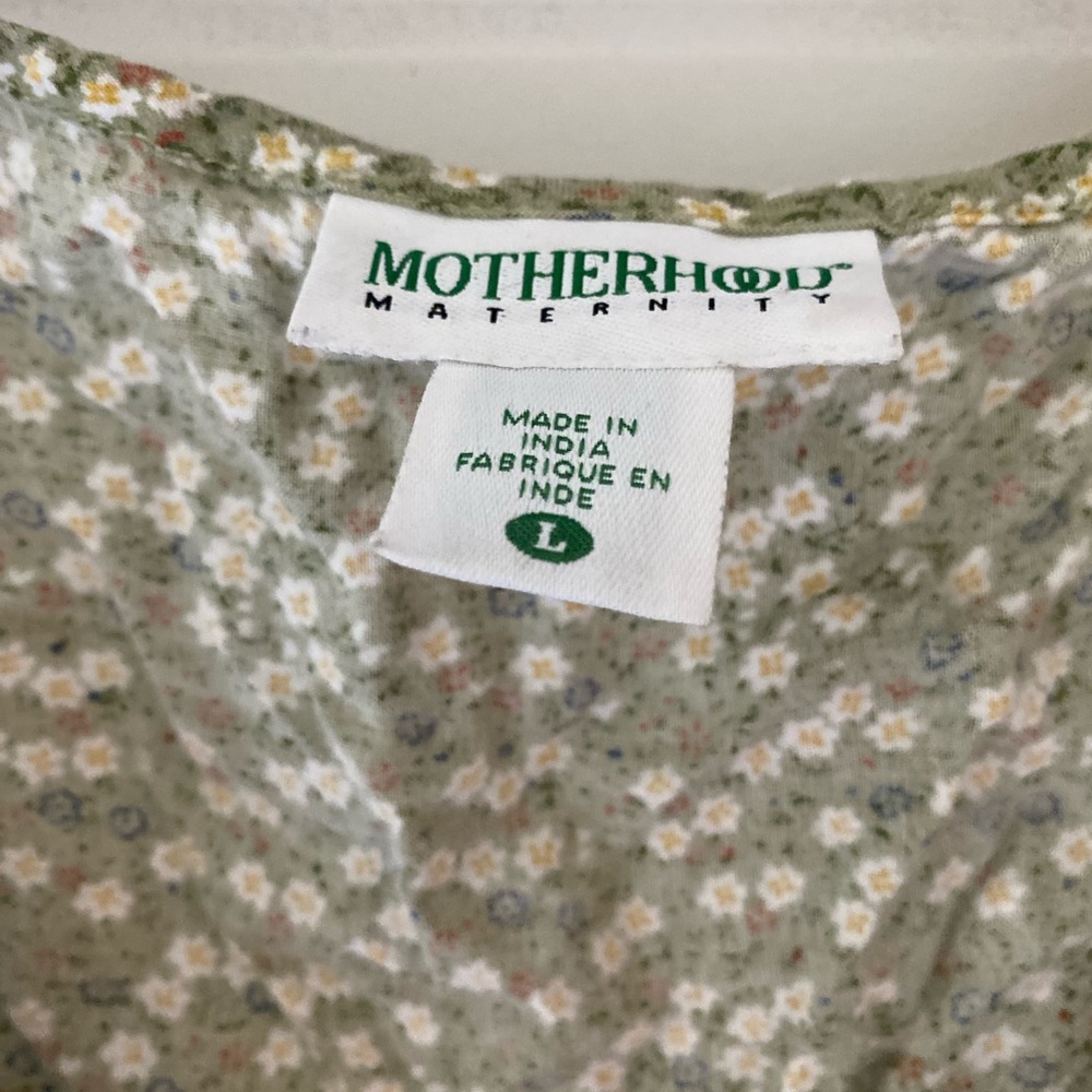 Maternity top🌼 - Picture 3 of 6